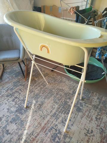 Babybad standaard beschikbaar voor biedingen