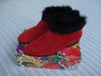 Dames laarsje rood suedeachtig stof Mt 40 Carnaval, Kleding | Dames, Schoenen, Lage of Enkellaarzen, Nieuw, Ophalen of Verzenden