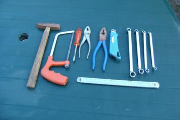 Handgereedschap beschikbaar voor biedingen