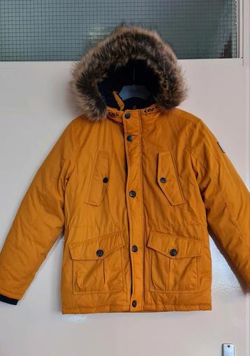 Winterjas maat 158 beschikbaar voor biedingen