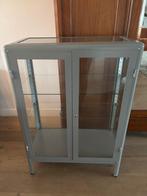 Ikea Fabrikor Vitrinekast - grijs, Huis en Inrichting, Ophalen, Minder dan 50 cm, Gebruikt, 100 tot 150 cm