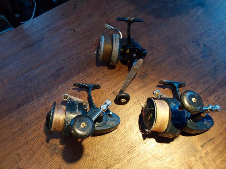 Drie vintage vismolens 2 x mitchell garcia 498. 1x Rubero, Watersport en Boten, Hengelsport | Algemeen, Gebruikt, Ophalen of Verzenden