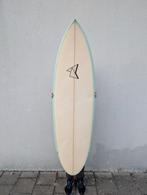 JY Custom Shortboard 5'10 - 31L, perfect voor NL, Watersport en Boten, Golfsurfen, Ophalen of Verzenden