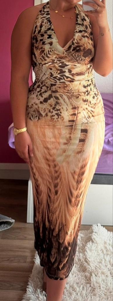 ☀️Super mooie halterjurk m-l☀️, Kleding | Dames, Jurken, Gedragen, Maat 38/40 (M), Overige kleuren, Onder de knie, Ophalen of Verzenden