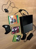 Xbox One + 2 Controllers + Games!, Spelcomputers en Games, Games | Xbox One, Ophalen of Verzenden, Gebruikt