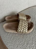 Leuke slippers, Kleding | Dames, Schoenen, Slippers, Beige, Ophalen of Verzenden, Zo goed als nieuw