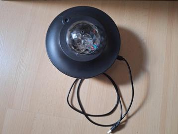 Sterrenprojector met meerdere kleuren en speaker op BT beschikbaar voor biedingen