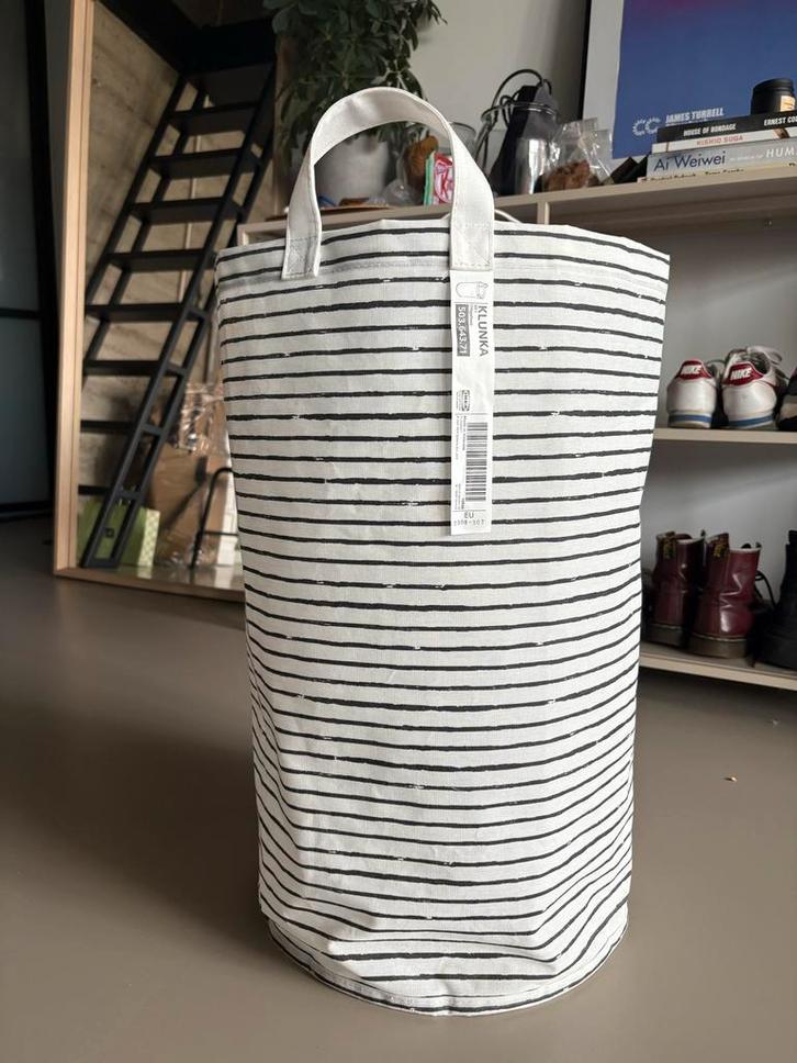 IKEA Klunka wasmand 60 liter - gestreept, Huis en Inrichting, Woonaccessoires | Paraplubakken, Zo goed als nieuw, Overige materialen