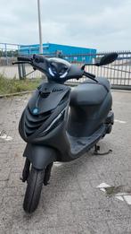 Piaggio zip 50 Iget 2021 matzwart (1e eigenaar), Fietsen en Brommers, Scooters | Piaggio, Ophalen, Gebruikt, Zip