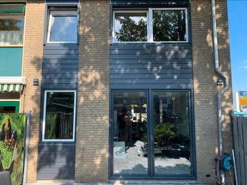 Kunststof /aluminium /Hout Kozijnen en Deuren  beschikbaar voor biedingen