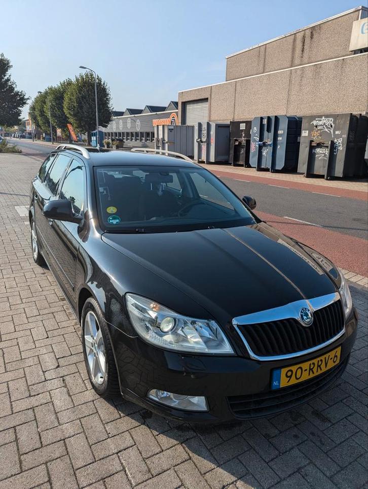 Skoda Octavia 1.6 TDI 77KW Combi Greentech 2011 Zwart, Auto's, Skoda, Bedrijf, Octavia, Diesel, A, Hatchback, Handgeschakeld, Origineel Nederlands