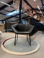 2 Als nieuw Montis Ella Fauteuil zwart leer design stoel, Ophalen of Verzenden, Zo goed als nieuw, Montis, 50 tot 75 cm