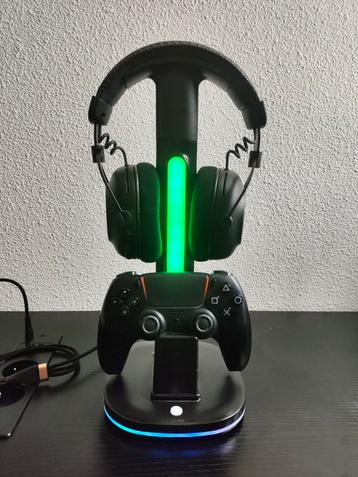 Hoofdtelefoonstandaard met opladen voor PS5 Controller. beschikbaar voor biedingen