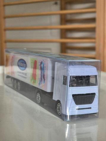 Vrachtwagen (LE) alleen voor Werknemers Holiday Ice beschikbaar voor biedingen