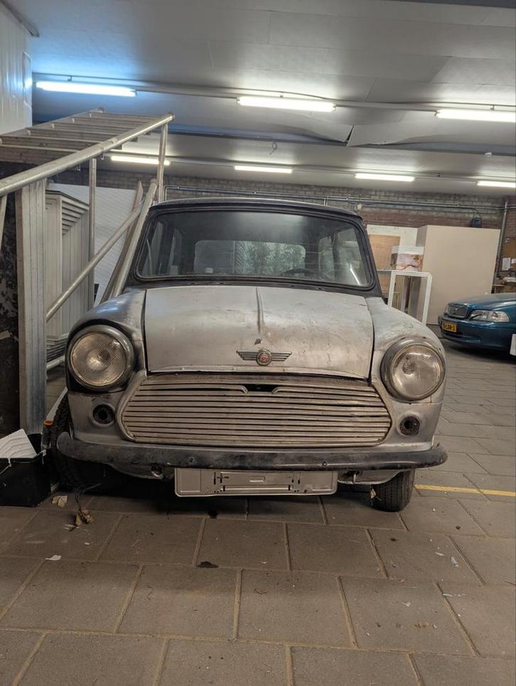 Mini Classic 1983 project, Auto's, Oldtimers, Particulier, Benzine, Hatchback, Handgeschakeld, Ophalen