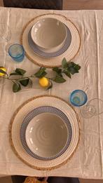 Capri Servies te huur - 20 personen diner feest of 21 party, Huis en Inrichting, Keuken | Servies, Ophalen, Overige materialen
