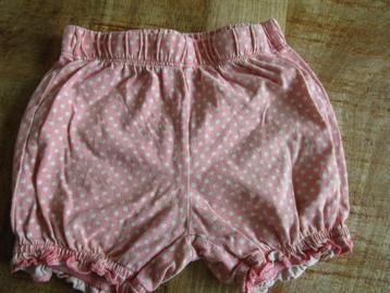 Hema maat 86 - roze/wit gestippelde korte broek beschikbaar voor biedingen
