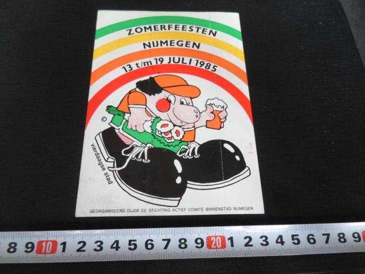sticker Nijmegen Zomerfeesten 1985  Vierdaagse stad, Hobby en Vrije tijd, Stickers en Plaatjes, Zo goed als nieuw, Sticker, Ophalen