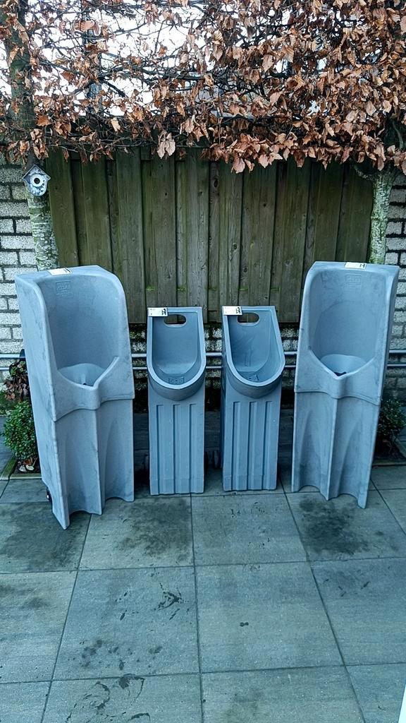 Te huur: Plaszuil/ mobiel urinoir/ pisbak/ plaskruis, Hobby en Vrije tijd, Feestartikelen | Verhuur, Ophalen