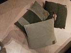 Knit Factory kussens ( set van 3 stuks), Huis en Inrichting, Woonaccessoires | Kussens, Ophalen, Zo goed als nieuw, Groen, Vierkant