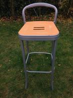 kartell barkruk aluminium met kunststof, Huis en Inrichting, Barkrukken, Gebruikt, 60 tot 90 cm, Ophalen of Verzenden, 1 kruk