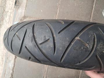 Motorband 120/70/17 beschikbaar voor biedingen