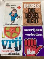 4 oude waarachuwingsposters, Verzenden, Zo goed als nieuw