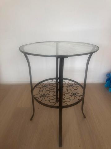 IKEA Salon Tafel met Glas beschikbaar voor biedingen