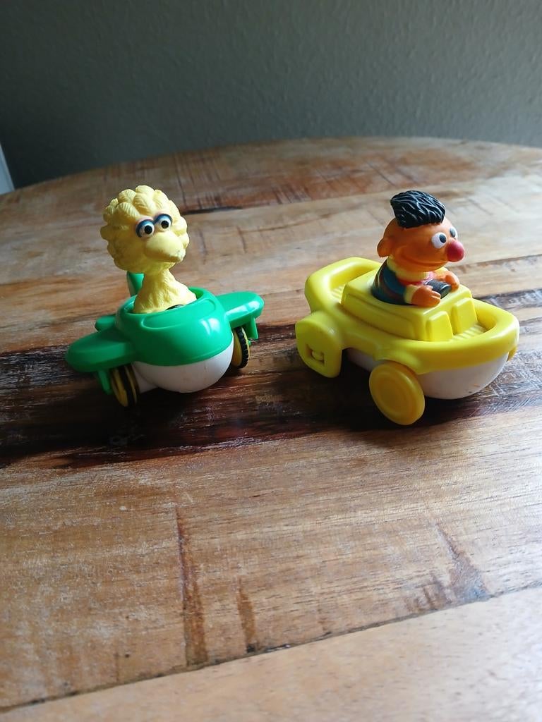SESAMSTRAAT ERNIE IN AUTO EN BIGBIRD IN VLIEGTUIG, Ophalen of Verzenden, Gebruikt