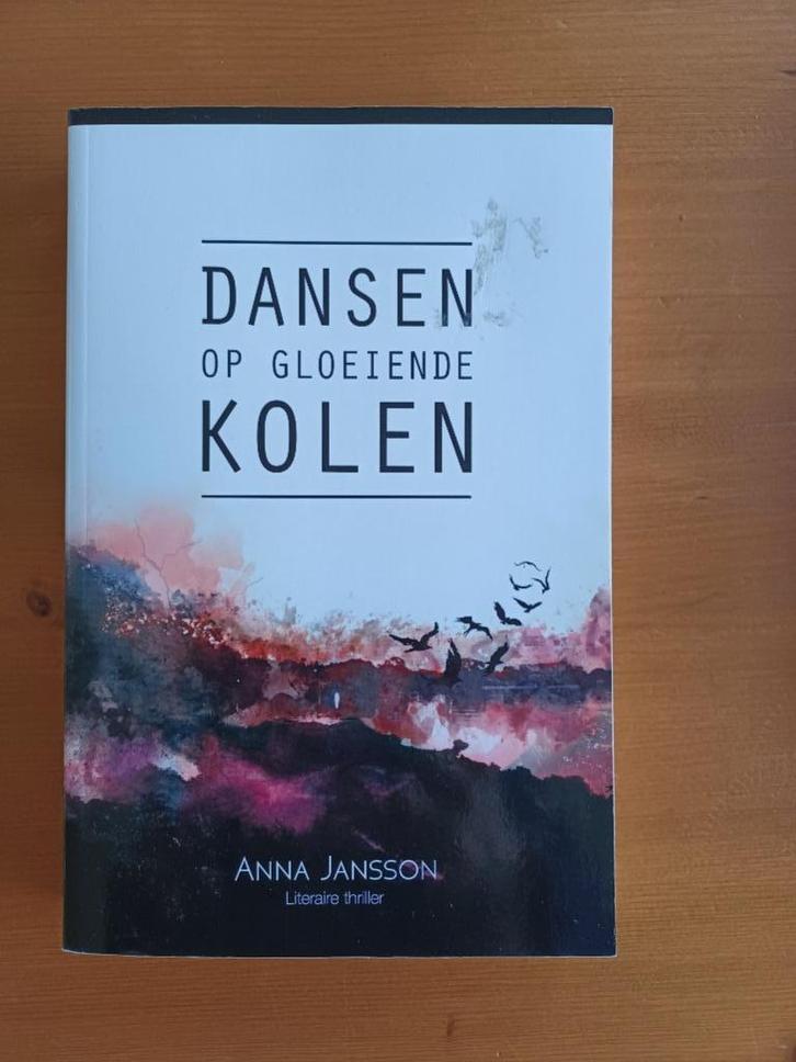 Dansen op gloeiende kolen, Boeken, Thrillers, Gelezen, Scandinavië, Ophalen of Verzenden