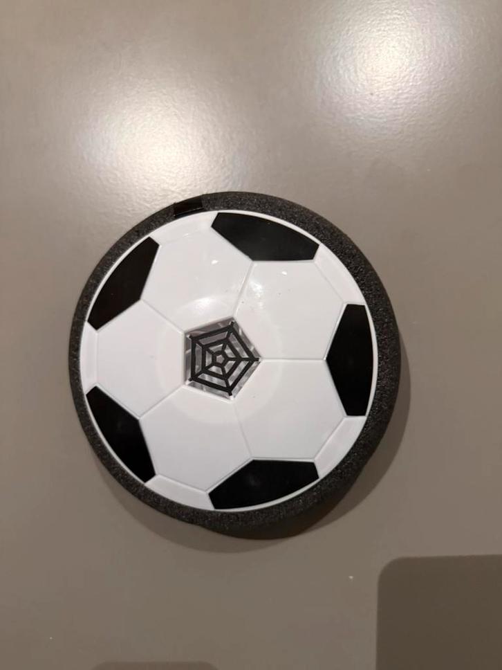 Soccer Hover ball -indoorvoetbal, Sport en Fitness, Voetbal, Zo goed als nieuw, Bal, Maat XS of kleiner, Ophalen of Verzenden