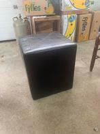 Te koop een hocker, Huis en Inrichting, Banken | Voetenbanken en Poefen, Ophalen of Verzenden, Gebruikt, Vierkant