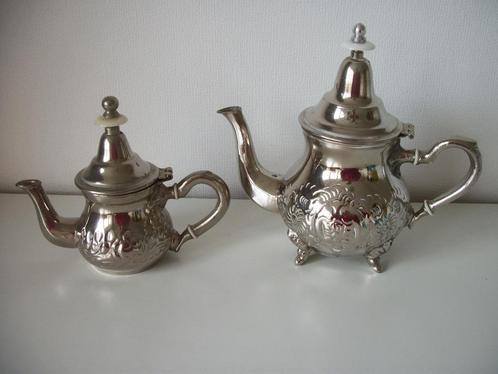 2 Marokkaanse Theepot Vintage Verzilverd - 15 - 21 - p.stuk, Antiek en Kunst, Antiek | Goud en Zilver, Ophalen of Verzenden