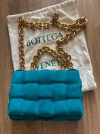 Nieuwe Bottega Veneta Chain Casette, Sieraden, Tassen en Uiterlijk, Tassen | Damestassen, Nieuw, Handtas, Blauw, Ophalen of Verzenden