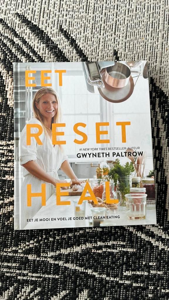 Gwyneth Paltrow - Eet, reset heal, Boeken, Kookboeken, Gelezen, Ophalen of Verzenden