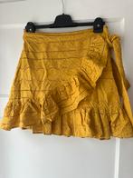 zomers oker gele broderie roezel mini korte rok Nikkie M 38, Maat 38/40 (M), Geel, Ophalen of Verzenden, Zo goed als nieuw