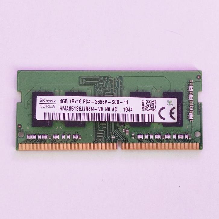SK Hynix 4GB DDR4 Laptop geheugen, Computers en Software, RAM geheugen, Zo goed als nieuw, Laptop, 4 GB, DDR4, Ophalen of Verzenden