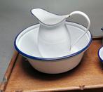 Witte emaille waskom met opgiet kan. Blauwe rand., Antiek en Kunst, Antiek | Emaille, Ophalen of Verzenden