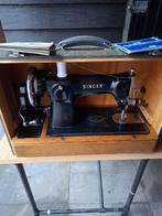 Vintage singer naaimachine, Ophalen