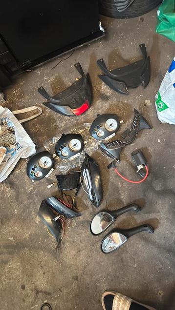 piaggio zip onderdelen beschikbaar voor biedingen