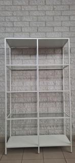 IKEA stellingkast Vittsjö met glazen platen, Ophalen, Zo goed als nieuw