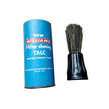 WWII US Shaving Set Talk And Brush beschikbaar voor biedingen