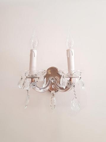 Brocante wandlamp beschikbaar voor biedingen