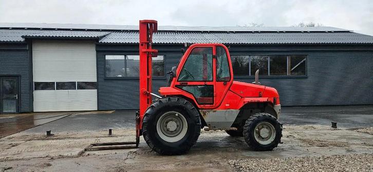 Manitou M26-4 t (bj 2011), Zakelijke goederen, Machines en Bouw | Heftrucks en Intern transport, Ruwterrein, Overige aandrijving