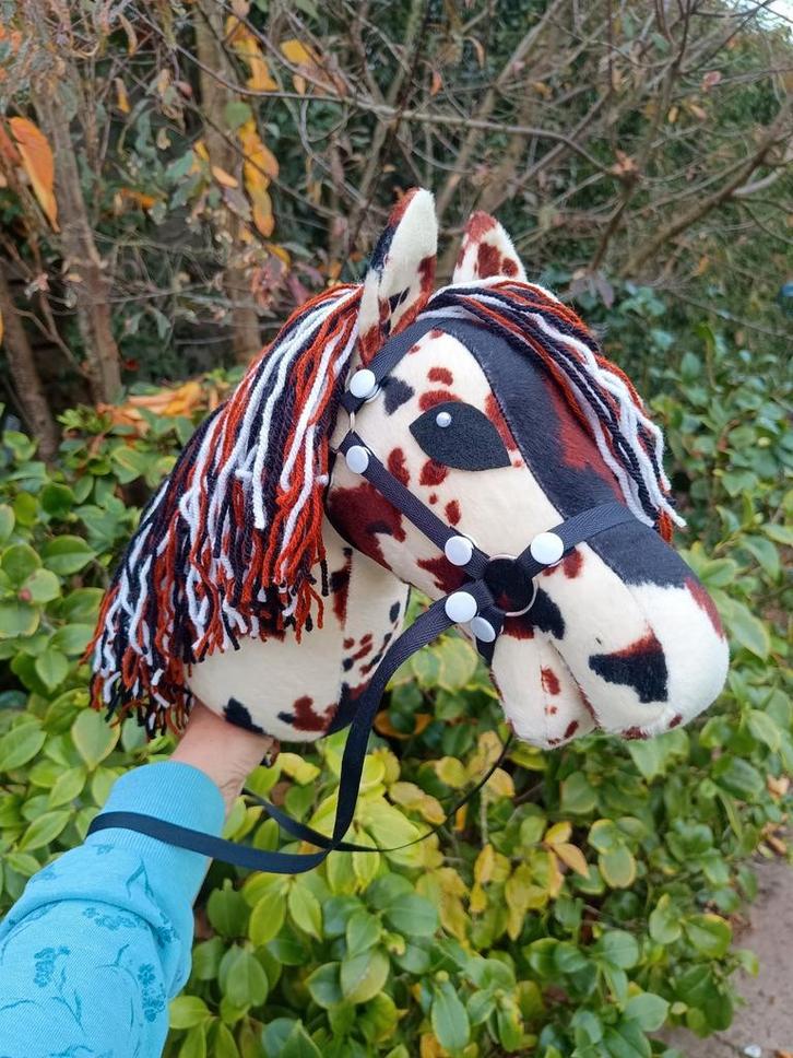 Buitenbeentje hobbyhorse bont, Kinderen en Baby's, Speelgoed | Buiten | Los speelgoed, Nieuw, Ophalen of Verzenden