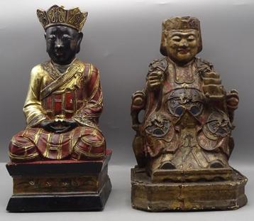 2 Unieke Houten Chinese Vintage Goden Polychroom beelden beschikbaar voor biedingen