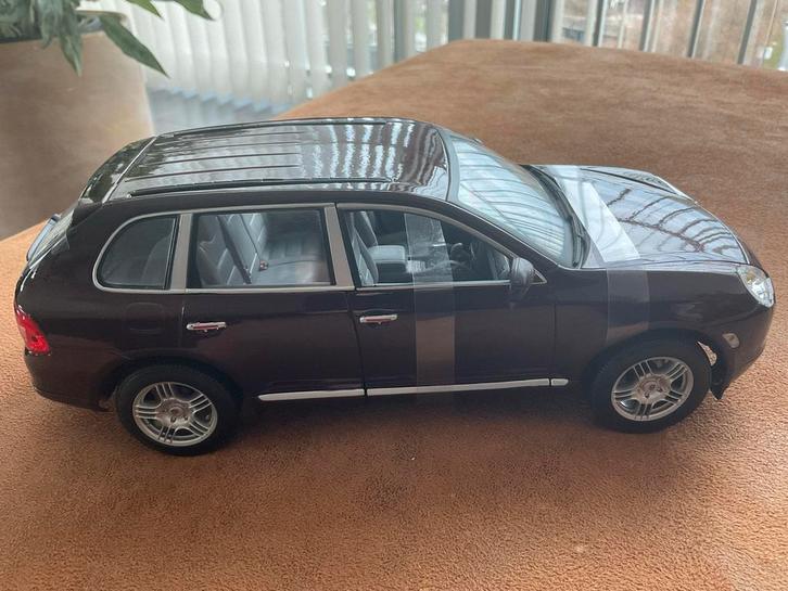 Modelauto Porsche Cayenne S - ZGAN, Hobby en Vrije tijd, Modelauto's | 1:18, Zo goed als nieuw, Auto, Overige merken, Ophalen