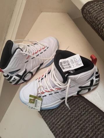 tamak SS500 basketbal schoenen maat 39  beschikbaar voor biedingen
