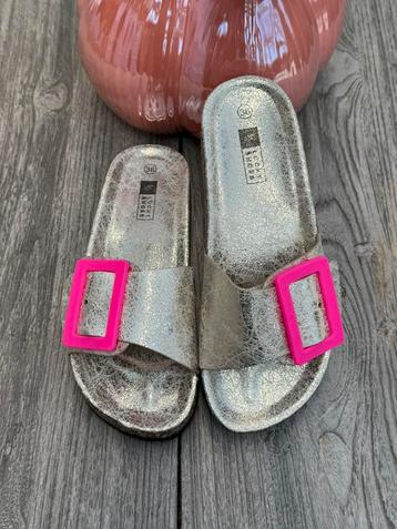 Golden Slipper met roze gesp 37 beschikbaar voor biedingen