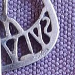 Kerst: Zilveren Speld SYLVESTER, Verzamelen, Speldjes, Pins en Buttons, Verzenden, Zo goed als nieuw